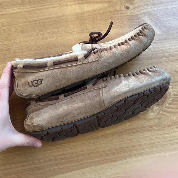 Ugg Dakota Moccasin Wool-Lined Suede Slippers Women’s Size 7 - Picture 8 of 10